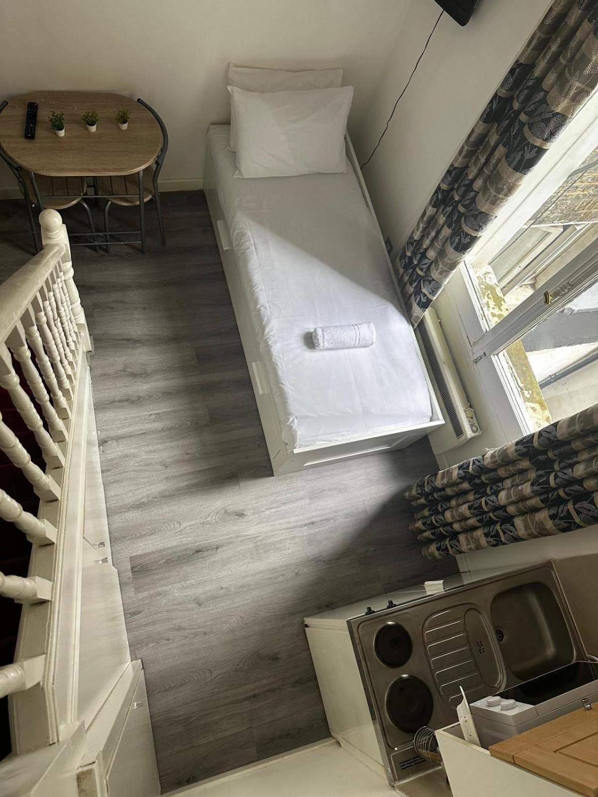 Apartament F101-First Floor Flat Fits 3 Near Hyde Park Londyn Zewnętrze zdjęcie